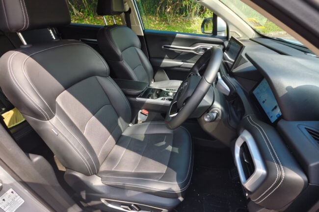 Proton X90 driver seats