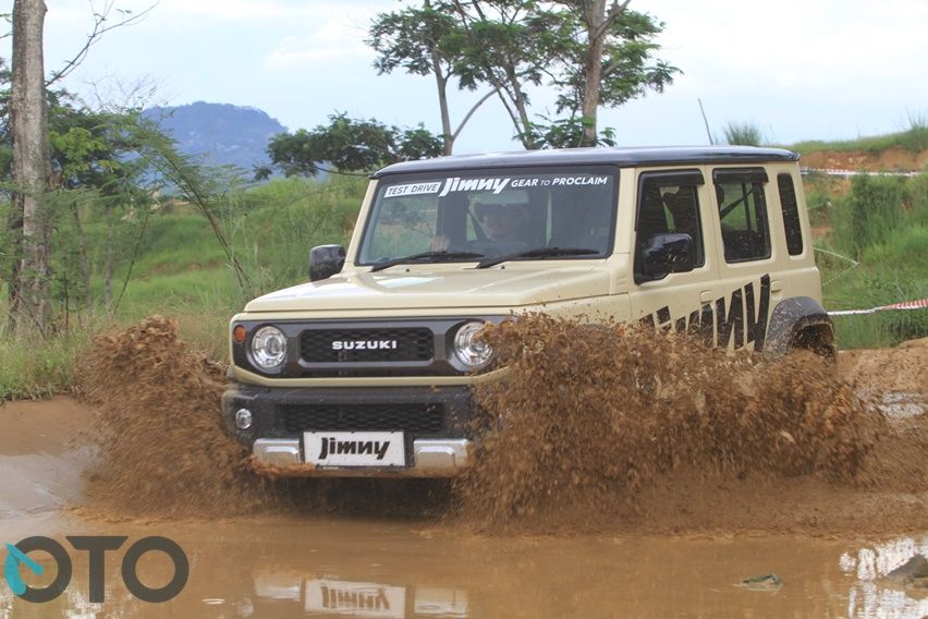 Suzuki Jimny 5 door off-road