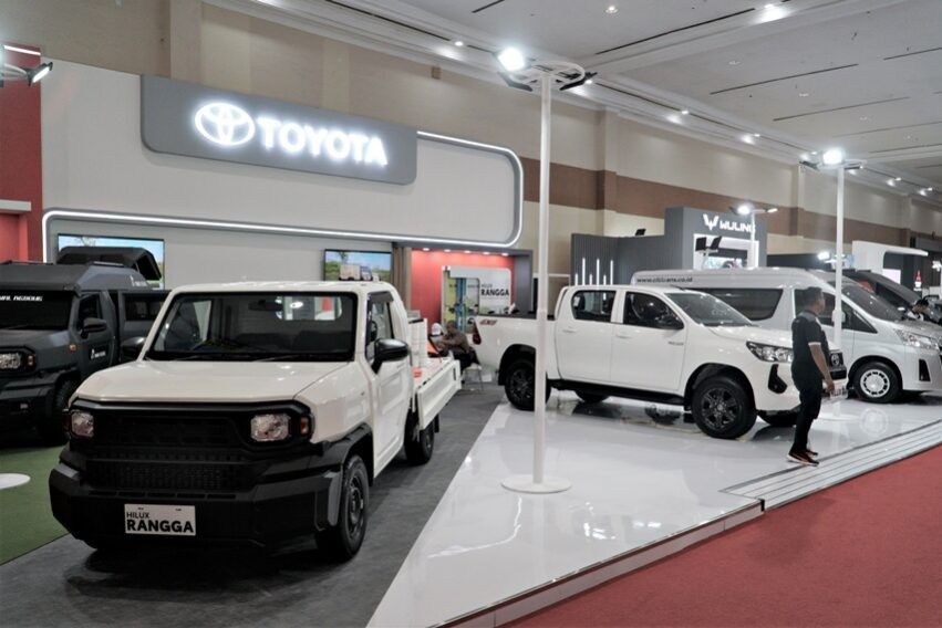Mendukung Berbagai Sektor Bisnis, Toyota Ramaikan GIICOMVEC 2024