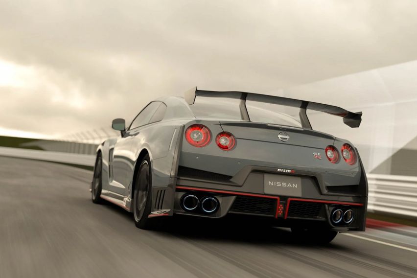 2025 Nissan GT-R 
