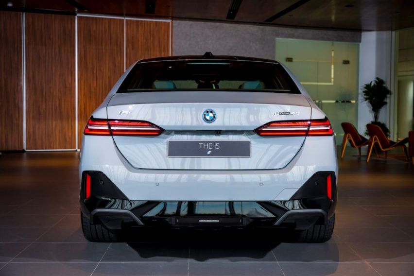 2024 BMW i5 eDrive40