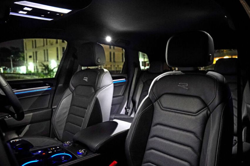 2024 Volkswagen Touareg R-Line