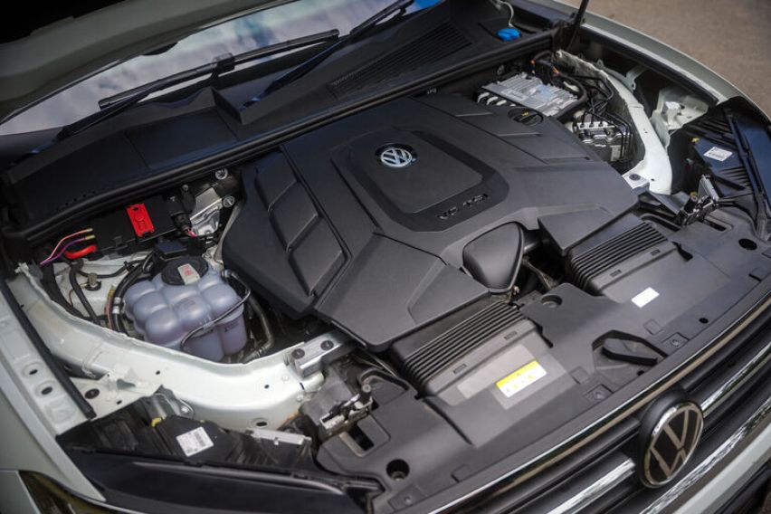 2024 Volkswagen Touareg R-Line