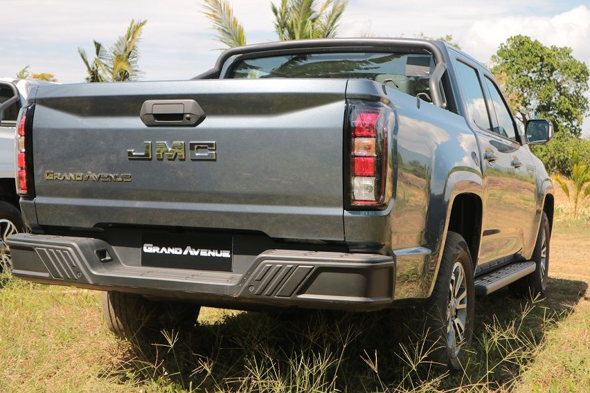 JMC Pickup Trucks from Juan Paulo Papa 4