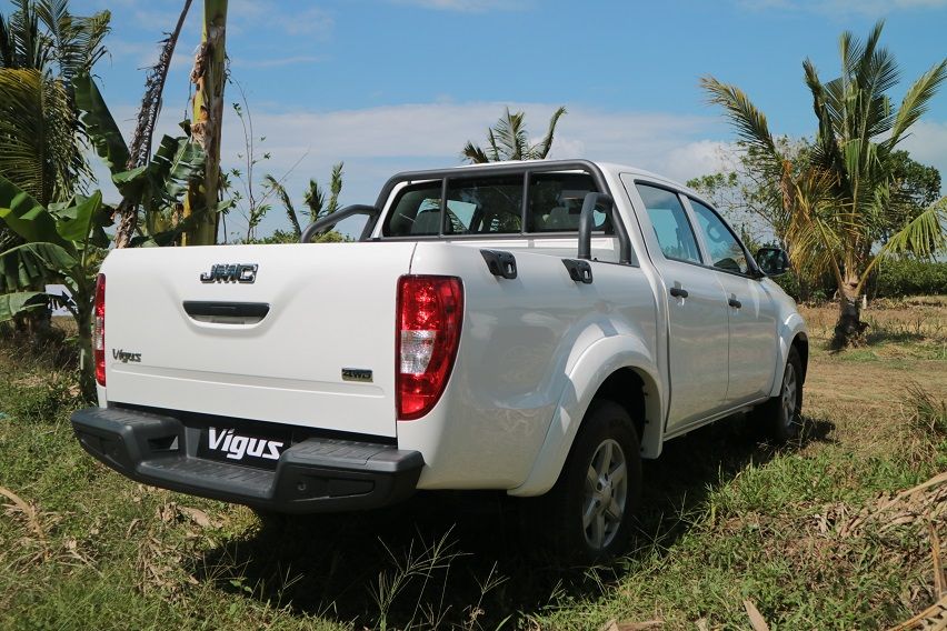 JMC Pickup Trucks from Juan Paulo Papa 2