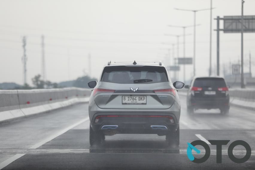 Wuling Almaz RS Hybrid