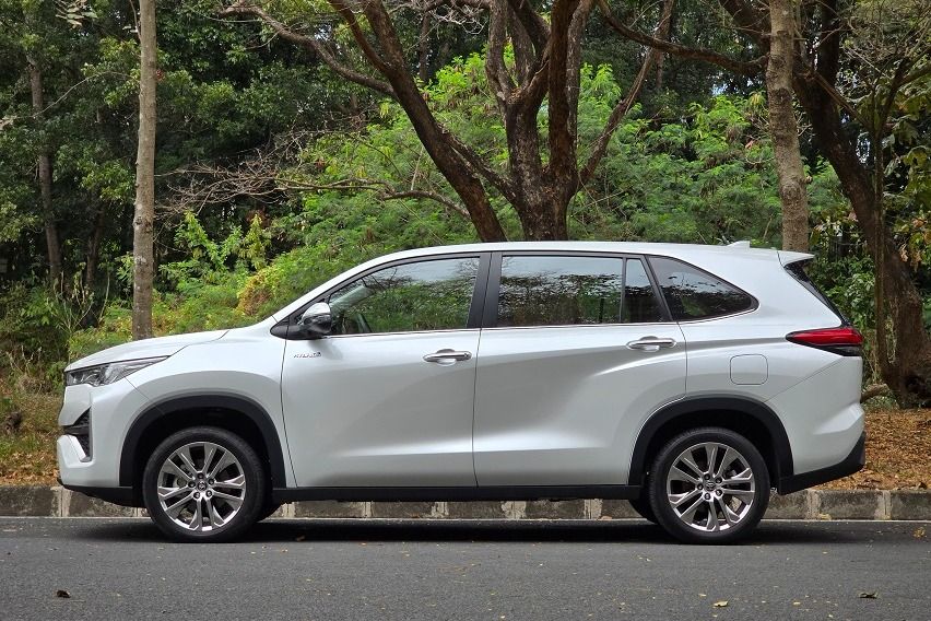 Toyota Zenix Q Hybrid