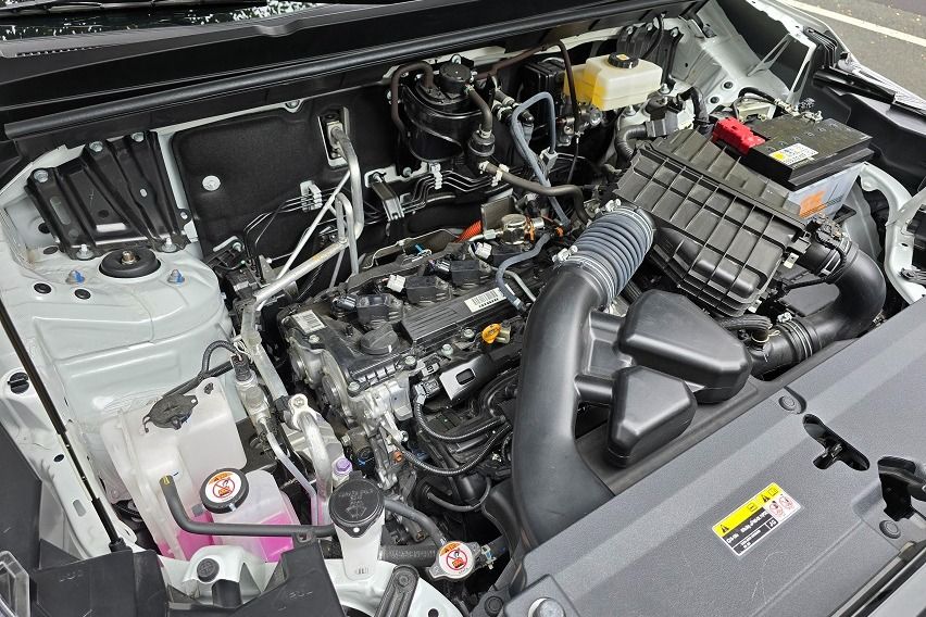 Toyota Zenix Q Hybrid