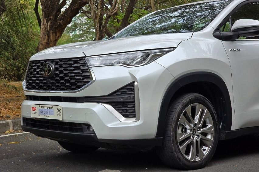 Toyota Zenix Q Hybrid