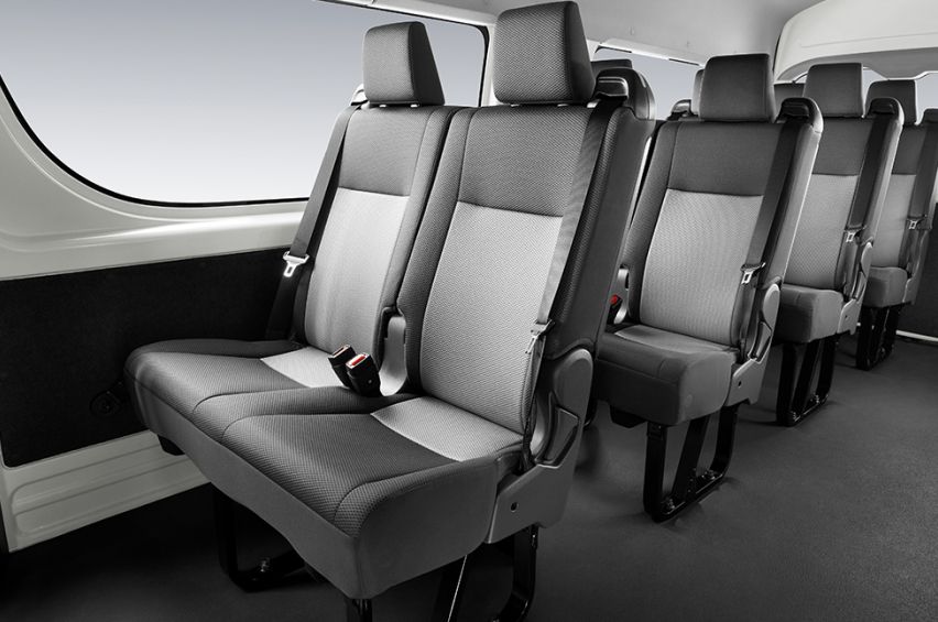  Toyota Hiace SLWB 10-seater van 