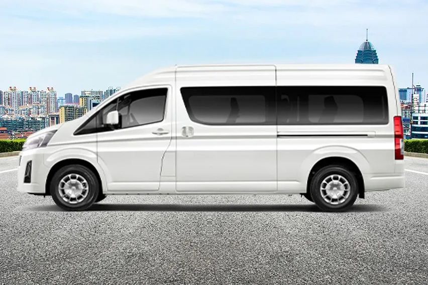 Toyota Hiace SLWB 10-seater van 