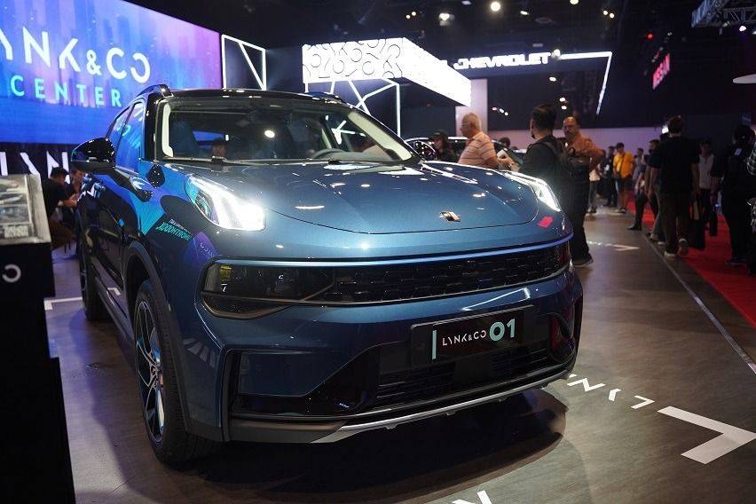 Lynk and Co 01 PHEV