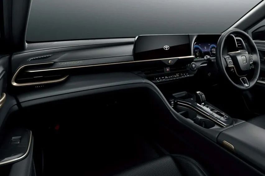 โตโยต้าเปิดตัว Crown Landscape สำหรับผู้ชื่นชอบรถออฟโรดในญี่ปุ่น