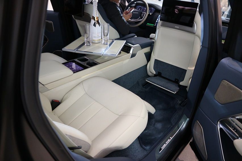 Range Rover SV from Juan Paulo Papa 2