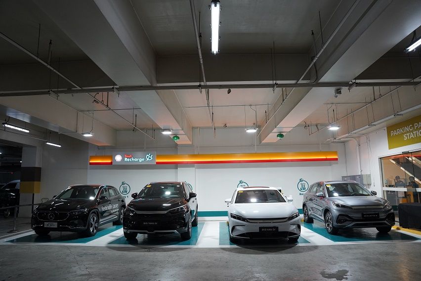 Shell Mall Recharge Stations 3