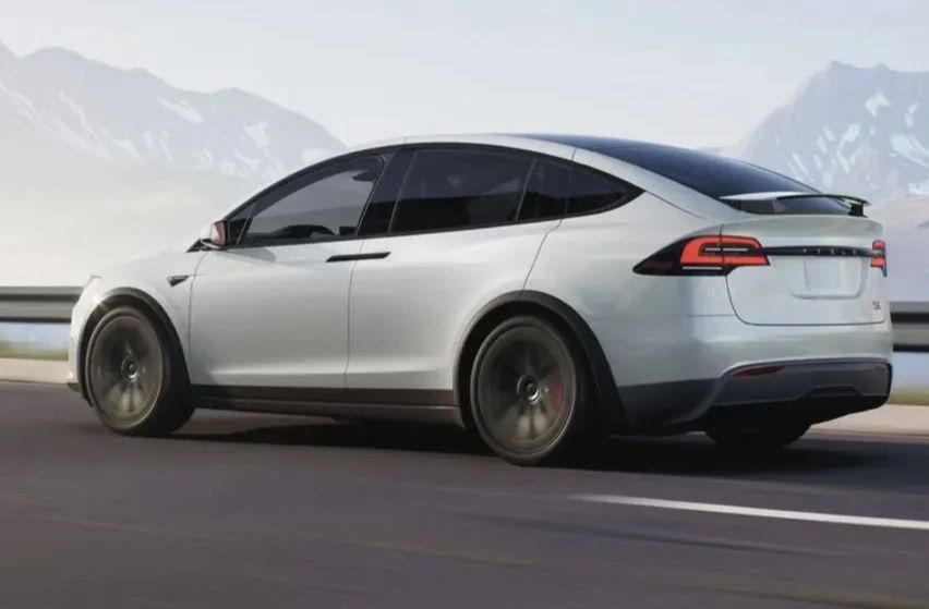 Tesla ลดราคาในจีนและสหรัฐฯ หลังการขายชะลอตัว สินค้าคงคลังเพิ่มขึ้น