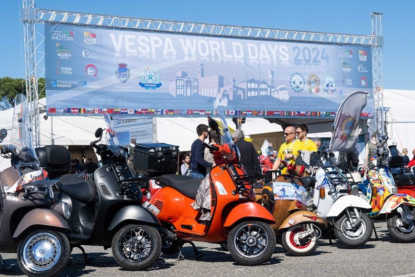 Vespa World Day 2024