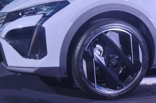 Peugeot 408 Malaysia