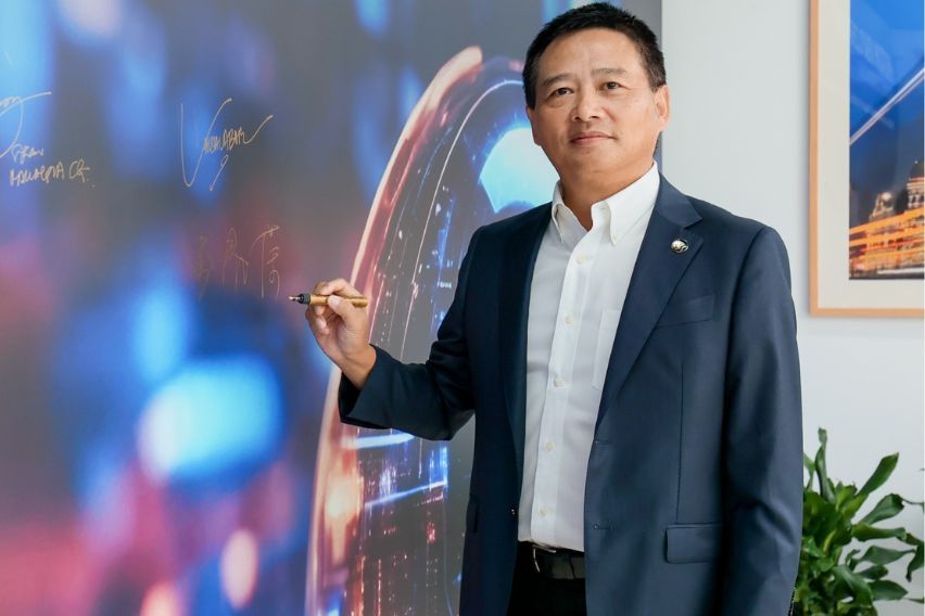 Dr. Li Chunrong, CEO of Proton 