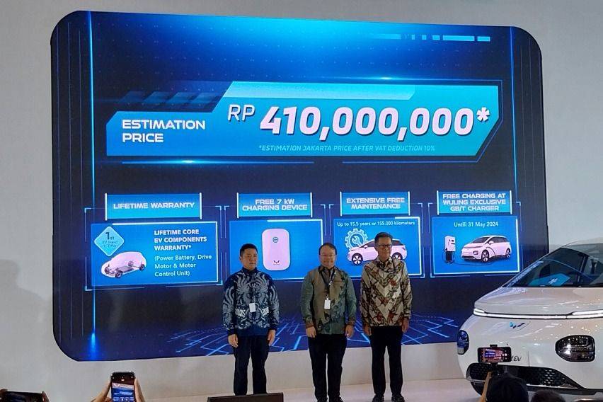 Wuling Resmi Jual Mobil Listrik Cloud EV, Harga Rp410 Juta