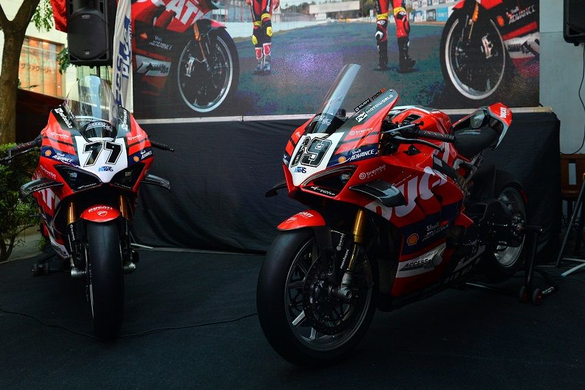 Access Plus Racing Ducati Panigale V4