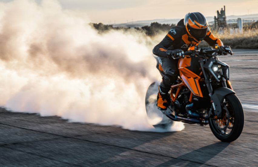 2024 KTM 1390 Super Duke R
