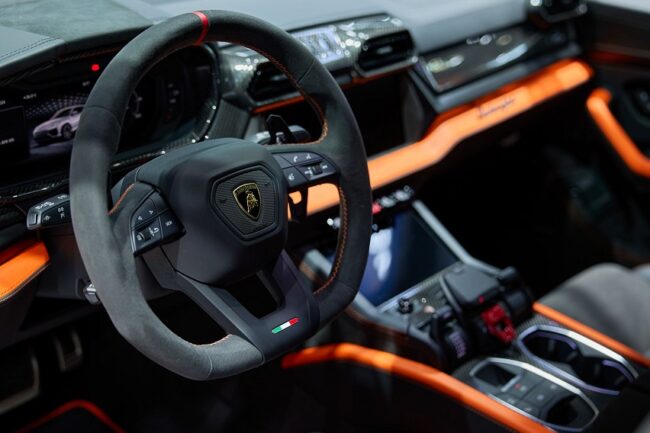 Lamborghini Urus SE at Auto China 2