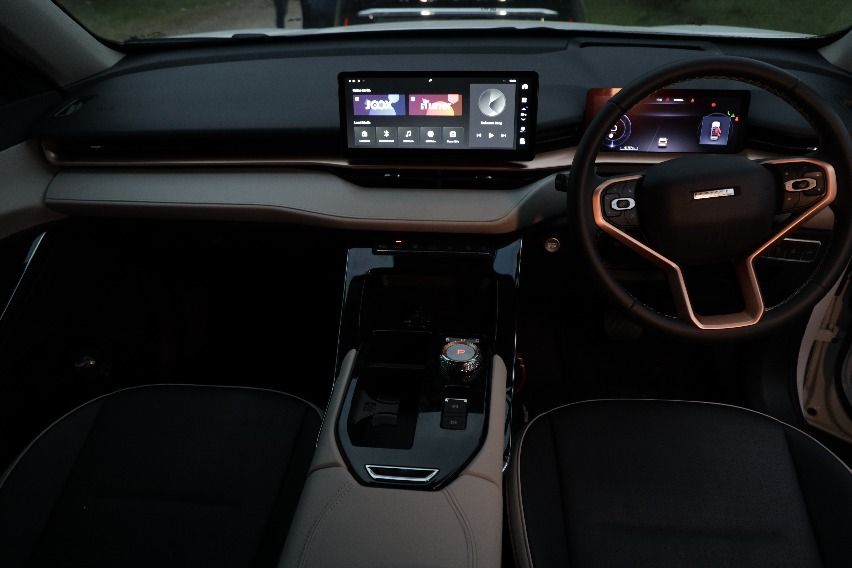 Haval H6 HEV interior