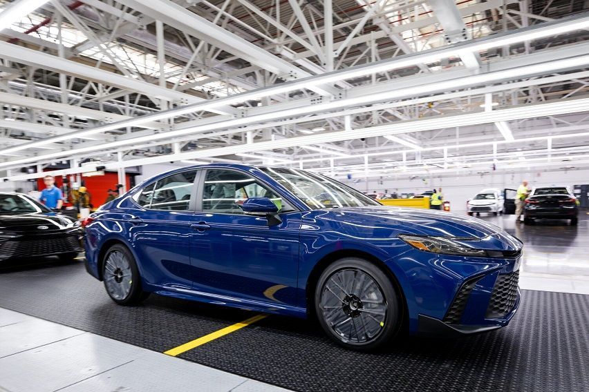 9th-gen Toyota Camry rolls out of Kentucky factory