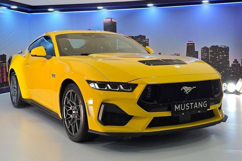 Check out the Ford Mustang’s 2 available trims