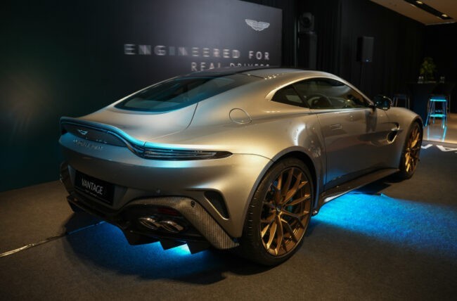 2024 Aston Martin Vantage 