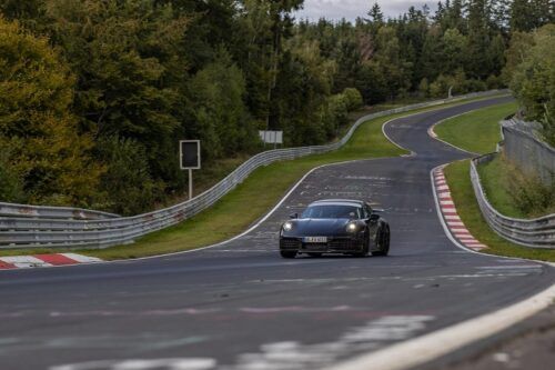 Porsche to unveil premier hybrid 911 sports car
