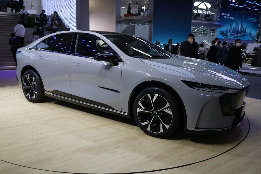 Mazda EZ-6 at Auto China by Juan Paulo Papa