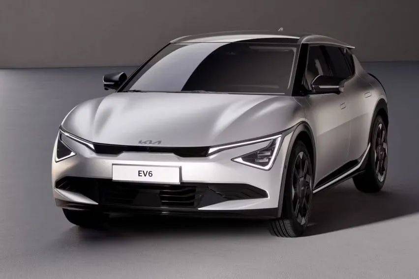 เผยโฉม Kia EV6 รุ่นปรับโฉมทั่วโลก มีการออกแบบใหม่ แบตเตอรี่ใหญ่ขึ้น เดินทางได้ไกลขึ้น