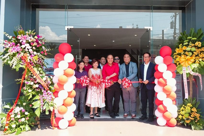 Chery Bacolod Ribbon Cutting (1)