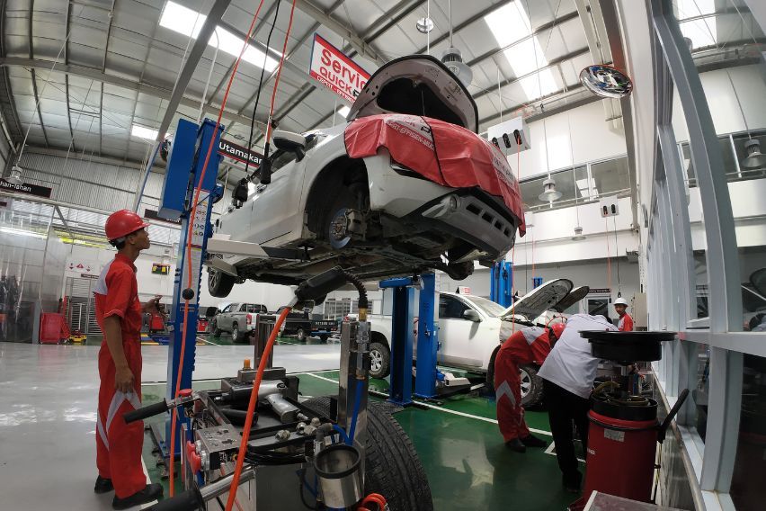 Diler Mitsubishi Kaltim