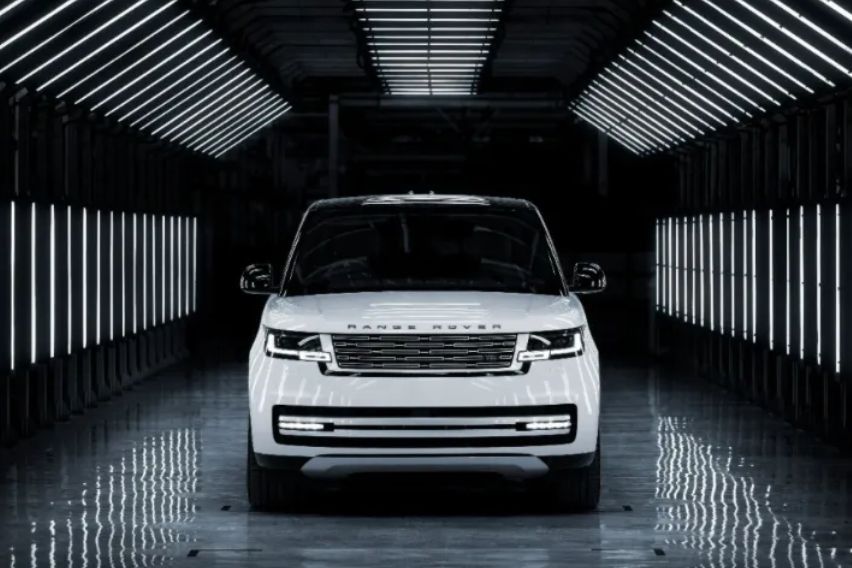 Range Rover และ Range Rover Sport กำลังถูกสร้างขึ้นนอกสหราชอาณาจักรเป็นครั้งแรก
