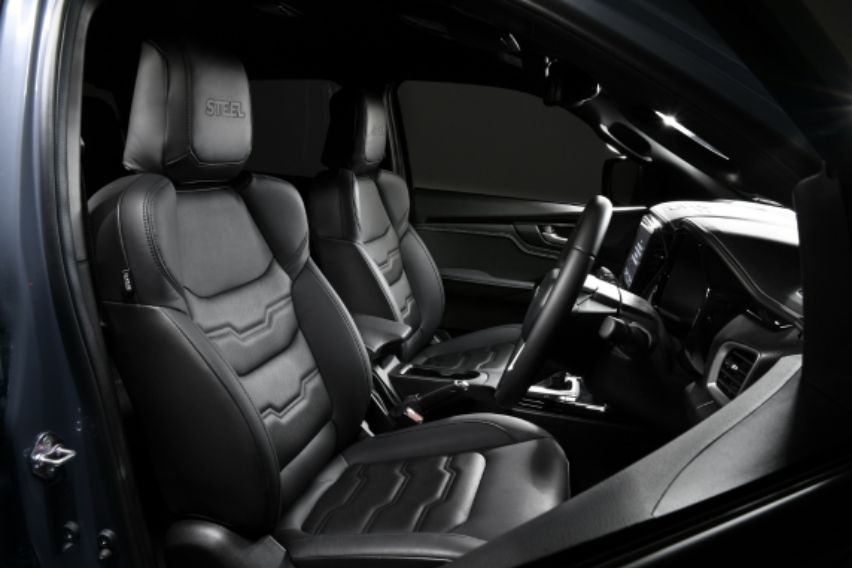 Isuzu D-Max Steel Edition interior
