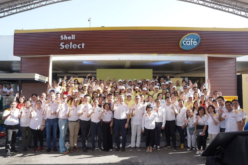 Shell Pilipinas Corporation personnel