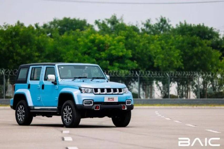 Mencoba BAIC BJ40 City Hunter Edition di Negara Asalnya