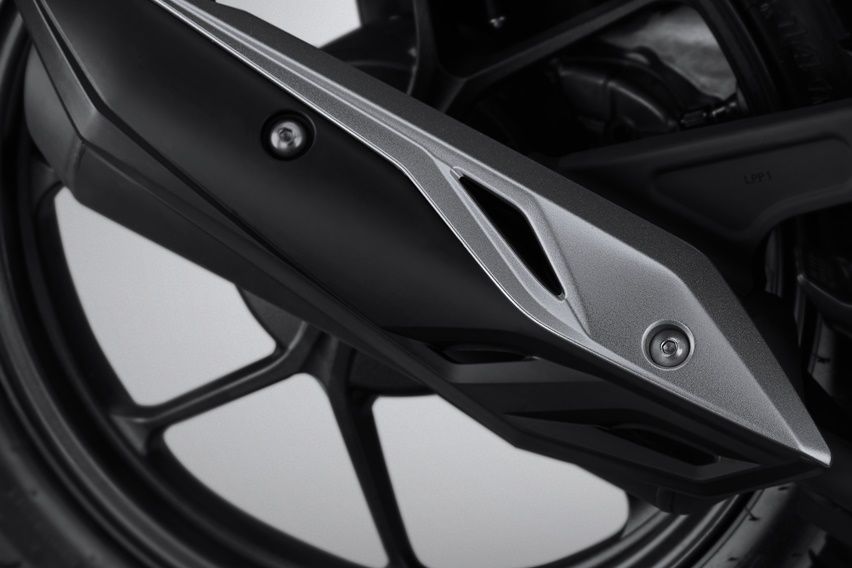 garnish cover muffler