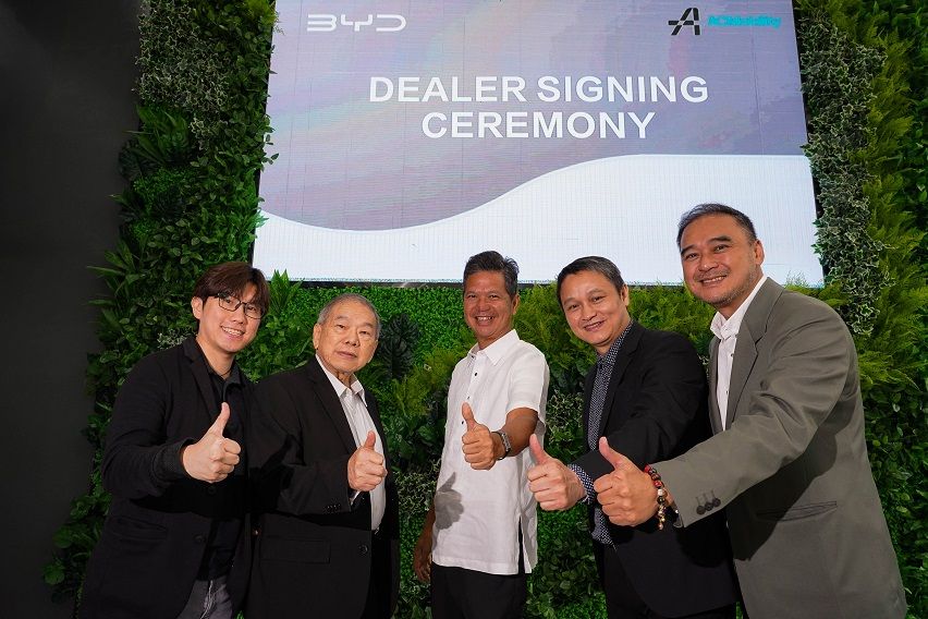 Mike Gaisano, Peter Gaisano of BYD Sta. Rosa_ Michael Chang and Larry Cochanco of BYD Sta. Rosa