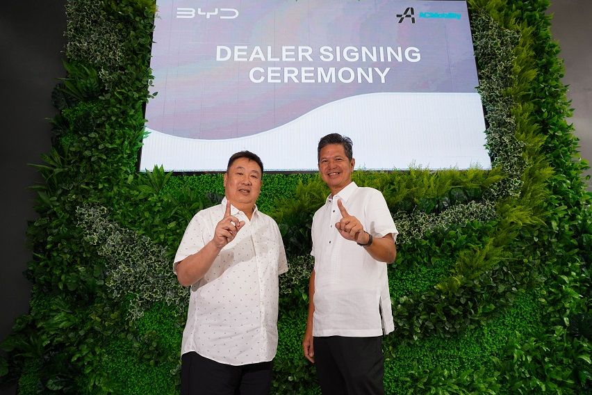 Wally Alvarez and Toti Zara