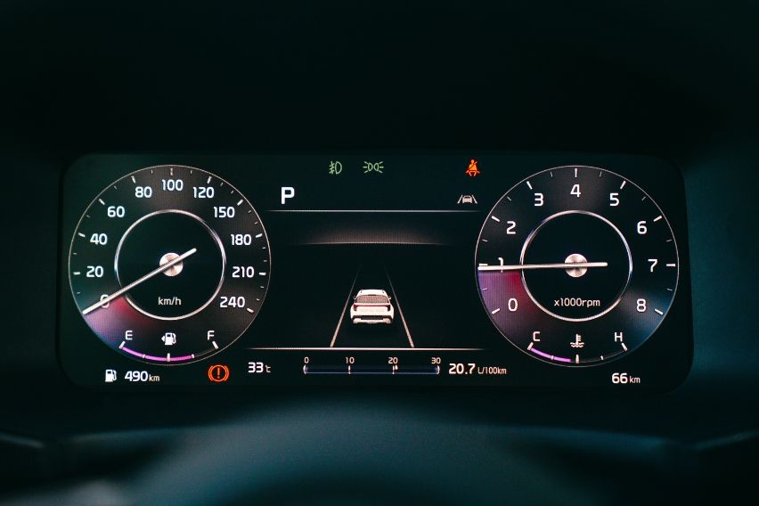 Kia Sonet guage cluster