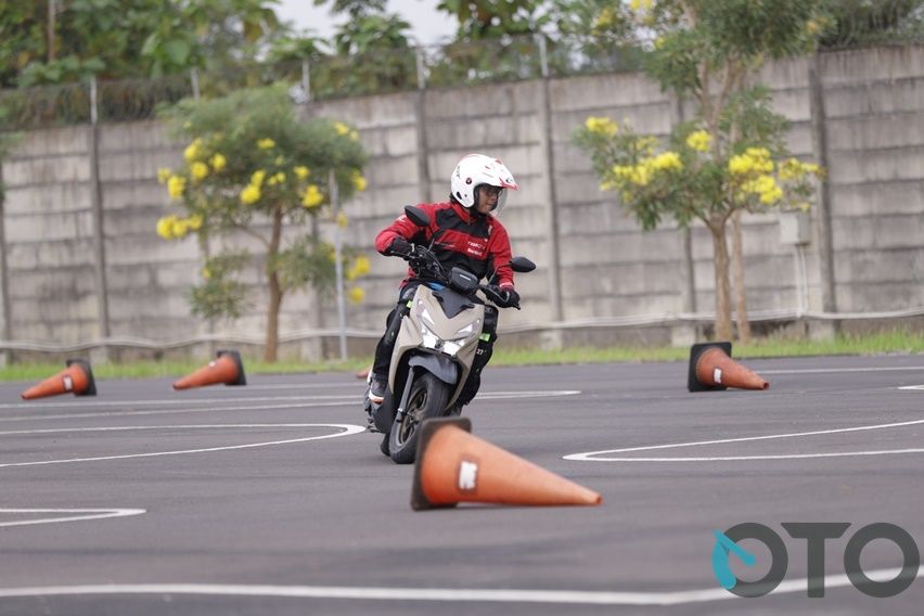 Test Ride All New Honda Beat Street