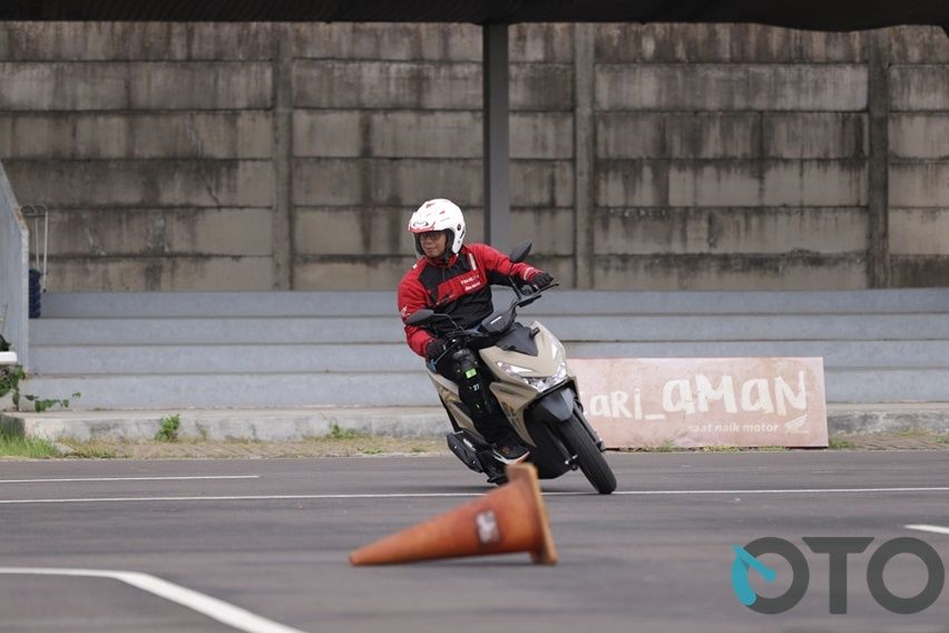 Test Ride All New Honda Beat Street