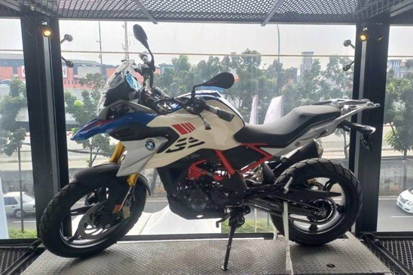 BMW Motorrad Indonesia Serah Terima 34 unit BMW G 310 Generasi Baru ke Konsumen