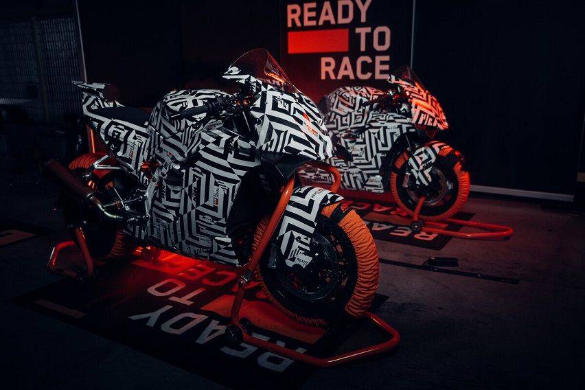 KTM announces 990 RC R