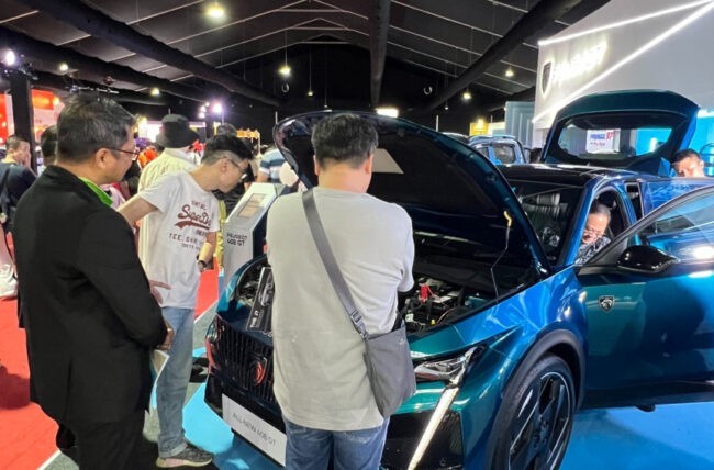 Peugeot 408 Malaysia