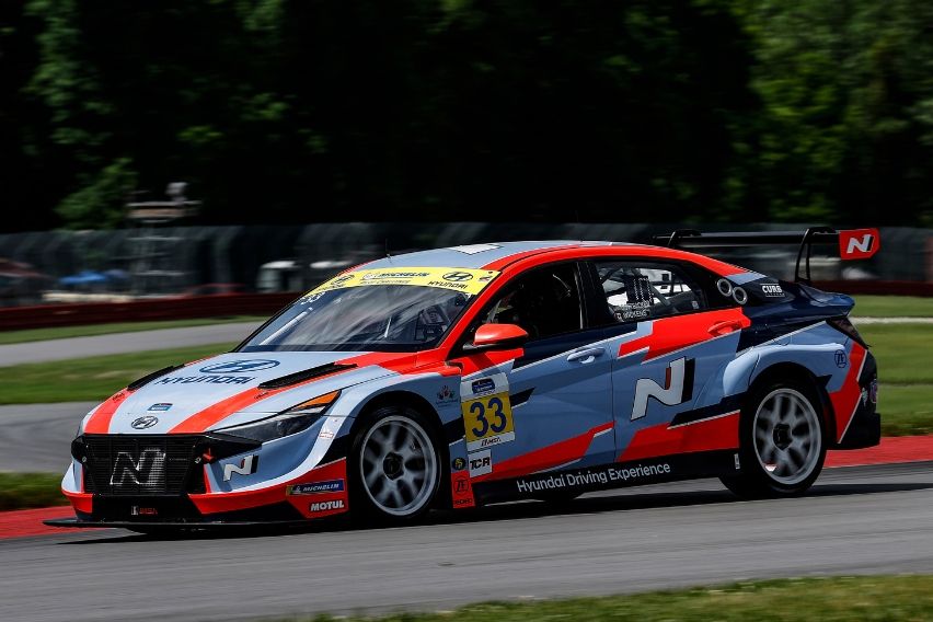 No. 33 Hyundai Elantra N TCR
